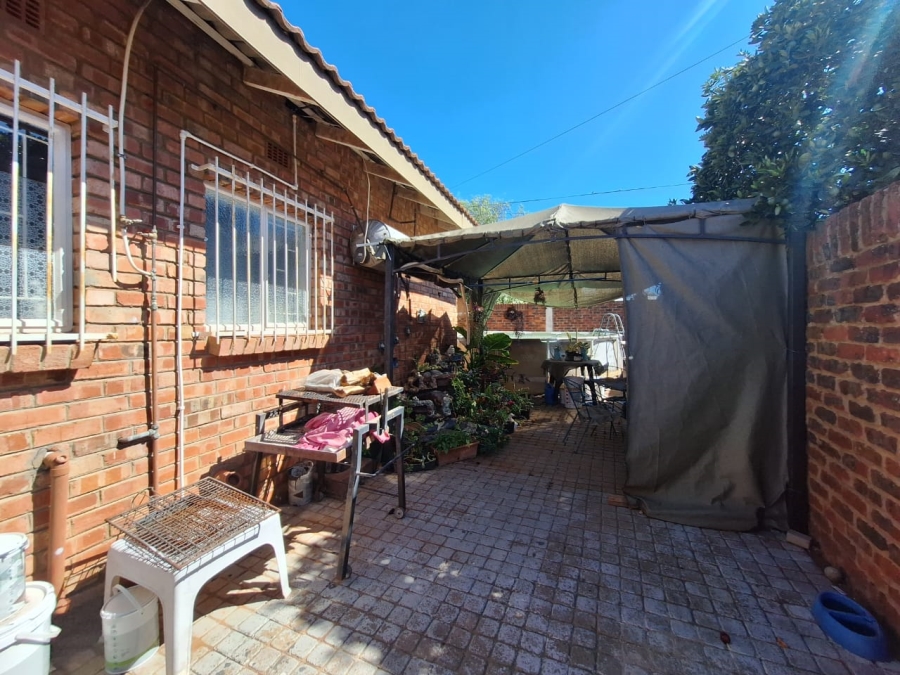 3 Bedroom Property for Sale in Beaconsfield Northern Cape